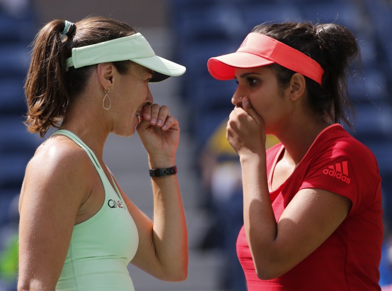Sania Mirza,Martina Hingis,Sania Mirza and Martina Hingis,US Open womens doubles title,US Open 2015,Casey Dellacqua,Yaroslava Shvedova,US Open 2015 final,US Open Championships