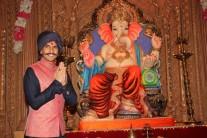 Bollywood Actor Ranveer Singh promotes Bajirao Mastani new song on sets of Udaan.
