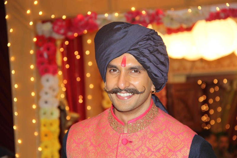Bollywood Actor Ranveer Singh promotes Bajirao Mastani new song on sets of Udaan. Ranveer Singh,Ranveer Singh promotes Bajirao Mastani song,Bajirao Mastani new song on sets of Udaan,Bajirao Mastani new song,Bajirao Mastani song,Udaan,Ranveer Singh latest pics,Ranveer Singh latest images,Ranveer Singh latest photos,Ranveer Singh latest