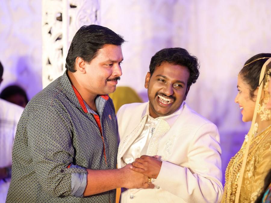 Playback singer Najim Arshad married Thazni Thaha on Sunday, 13 September. Najim arshad,najim arshad wedding,najim arshad marriage,najim arshad wedding stills,najim arshad reception stills,guests at najim arshad wedding