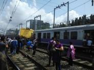 Mumbai Local Train Derails Near Andheri