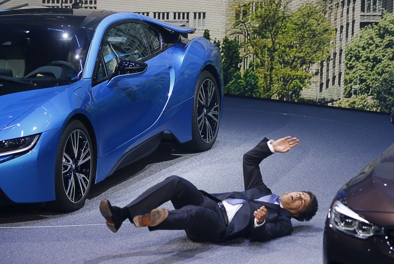 BMW CEO Harald Krueger collapses at a presentation during the media day at the Frankfurt Motor Show (IAA) in Frankfurt, Germany. Harald Krueger,Harald Krueger Faints on Stage,BMW CEO Harald Krueger,BMW CEO,BMW CEO Faints on Stage,BMW,BMW car,Frankfurt Motor Show