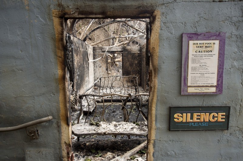 A Northern California wildfire ranked as the most destructive to hit the drought-stricken U.S. West this year has killed a woman and burned some 400 homes to the ground, fire officials said on Monday and they expect the property toll to climb. California Wildfire,Northern California wildfire,wildfire,Hundreds of houses go up in flames,houses go up in flames