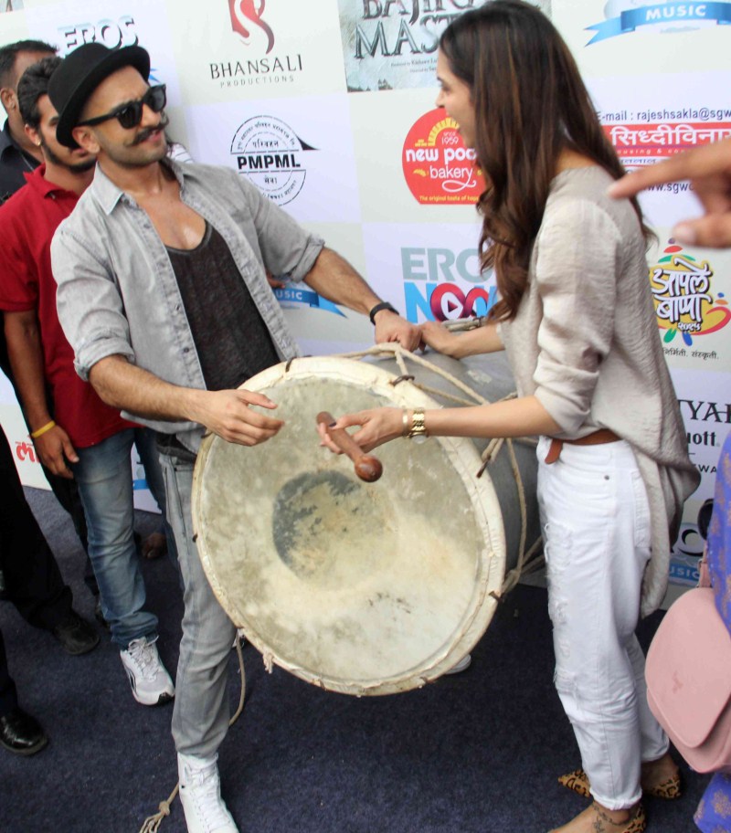 Bollywood actor Ranveer Singh and actress Deepika Padukone launch Gajanana song from the movie Bajirao Mastani. Ranveer Singh,Deepika Padukone,Ranveer Singh and Deepika Padukone,Gajanana,Gajanana song,Gajanana song from Bajirao Mastani Movie,Bajirao Mastani,bollywood movie Bajirao Mastani