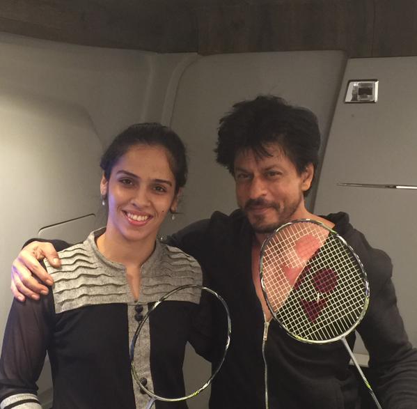 Badminton star Saina Nehwal met Bollywood King Khan during the shooting of his upcoming film 'Dilwale'. Saina nehwal,saina nehwal shah rukh khan,shah rukh khan meets saina nehwal,saina nehwal meets shah rukh khan