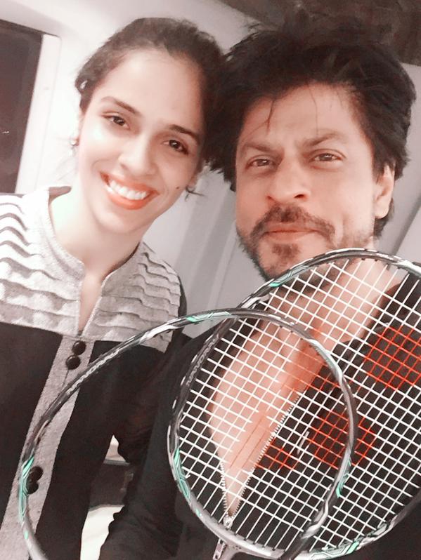 Badminton star Saina Nehwal met Bollywood King Khan during the shooting of his upcoming film 'Dilwale'. Saina nehwal,saina nehwal shah rukh khan,shah rukh khan meets saina nehwal,saina nehwal meets shah rukh khan