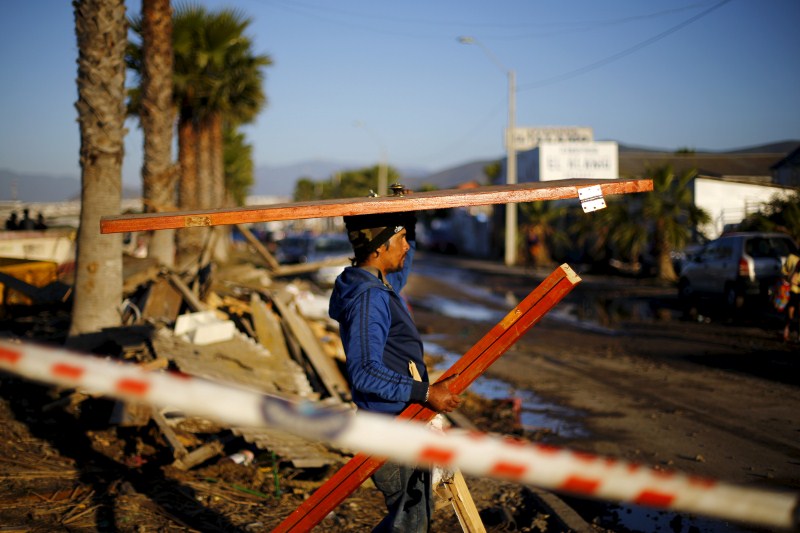 A magnitude 8.3 earthquake in central Chile killed 11 people and slammed powerful waves into coastal towns, forcing more than a million people from their homes. Chile Rocked by Earthquake,Earthquake,Chile Earthquake,Earthquake in Chile,8.3 earthquake,8.3 magnitude earthquake