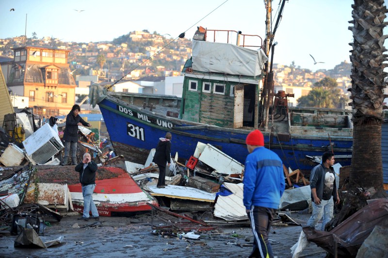 A magnitude 8.3 earthquake in central Chile killed 11 people and slammed powerful waves into coastal towns, forcing more than a million people from their homes. Chile Rocked by Earthquake,Earthquake,Chile Earthquake,Earthquake in Chile,8.3 earthquake,8.3 magnitude earthquake