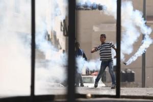 Israeli police,Palestinians in Jerusalem,Clashes in Jerusalem,al-Aqsa mosque,Palestinian protester