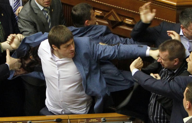 Here are some Pictures of World Leaders Getting in Fights. World Leaders Getting in Fights,Leaders Getting in Fights,When Politicians Fight,Politicians Fight,funny Politicians Fight,Top 10 Politicians Fighting