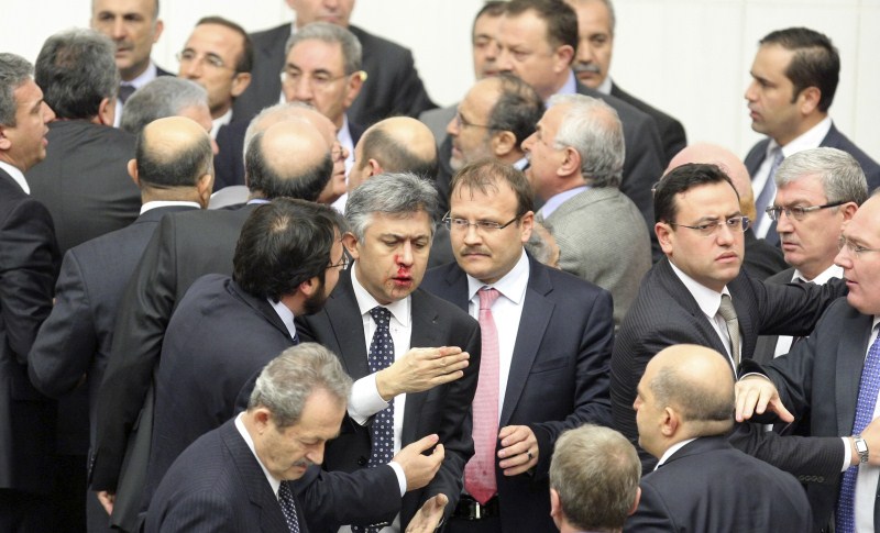 Here are some Pictures of World Leaders Getting in Fights. World Leaders Getting in Fights,Leaders Getting in Fights,When Politicians Fight,Politicians Fight,funny Politicians Fight,Top 10 Politicians Fighting