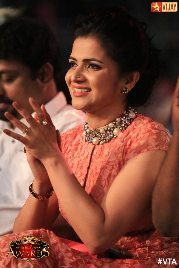 The second edition of Vijay Television Awards will be held on September 19 at Nehru Indoor Stadium in Chennai. The award function will be hosted by the witty anchors Jegan, Ma Ka Pa Anand, Priya and Kavin. Vijay Television Award 2015,Vijay Television Award,VTA,VTA 2015,Vijay Television,Vijay tv,Vijay tv awards,Vijay tv awards 2015