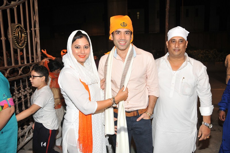 An ardent devotee of God, Gurpreet Kaur Chadha -President of Punjabi Global hosted a Mahaan Kirtan Darbaar by Bhai Sarabjit Singh (Hazoori Ragi-Darbar Sahib) at Gurdwara Sri Guru Singh Sabha. Singh Is Bling,Prabhu Deva,Tushaar Kapoor,Jeetendra,Shweta Khanduri,Ajaz khan,Niharicka Raiszada,Ankit Gera,Mansi Pritam,Ashvini Yardi,Gurdwara Sri Guru Singh Sabha,Sri Guru Singh Sabha