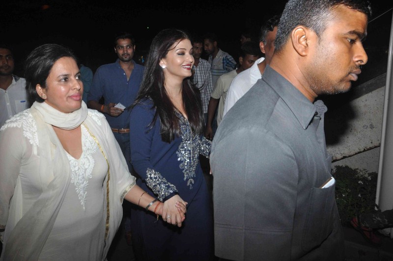 Bollywood Actress Aishwarya Rai Bachchan has completed the shooting of her comeback movie Jazbaa and was seen all excited at the wrap party of the film. Aishwarya Rai Bachchan,Aishwarya Rai,Jazbaa wrap party,Jazbaa,Aishwarya Rai at Jazbaa wrap party,Aishwarya Rai latest pics,Aishwarya Rai latest images,Aishwarya Rai latest photos,Aishwarya Rai latest stills,Aishwarya Rai latest pictures