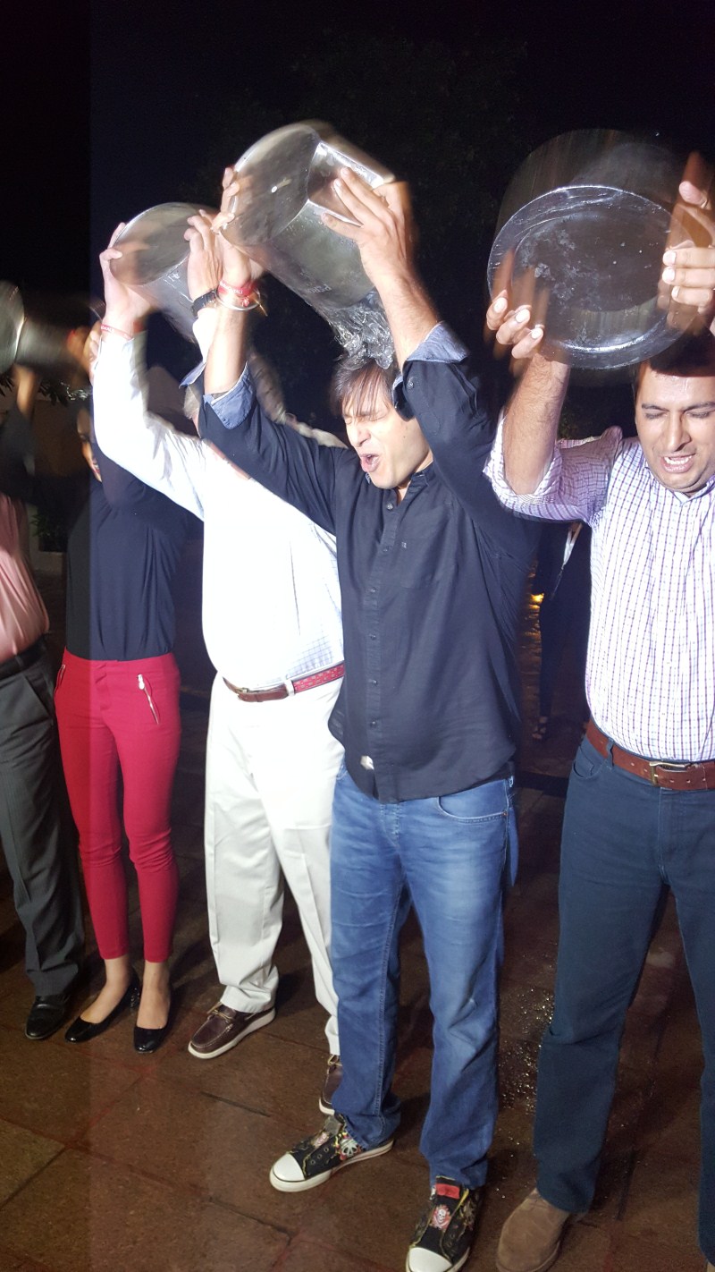 Actor Vivek Oberoi has taken up the ALS Ice Bucket Challenge at an event held in a suburban five star hotel in Mumbai. Vivek Oberoi,ALS Ice Bucket Challenge,Ice Bucket Challenge,Vivek Oberoi takes up the ALS Ice Bucket Challenge,suburban five star hotel,Ice Bucket,actor Vivek Oberoi,Vivek Oberoi latest pics,Vivek Oberoi latest images,Vivek Oberoi latest photos,Vivek Obero