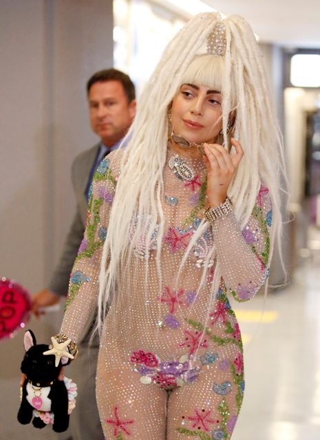 Lady Gaga Lady gaga,lady gaga photos,lady gaga dress,lady gaga weird dressing,Wardrobe Malfunction,lady gaga wardrobe malfunction