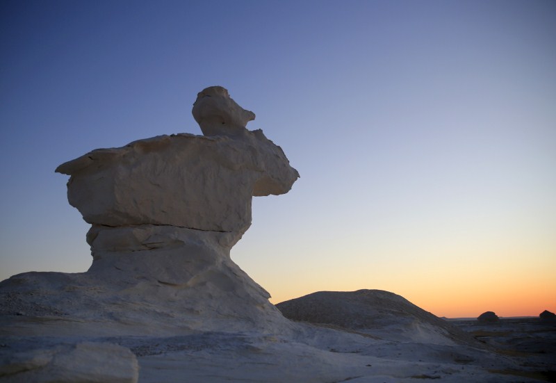 The White Desert features limestone and chalk forms strangely shaped by the wind and sand. Egypt White Desert,White Desert,Tourist Place,Tourist Place around the world,Tourist Place around world,world Tourist Place,Tourist Place pics,Tourist Place images,Tourist Place photos,White Desert pics,White Desert images,White Desert photos,White Desert