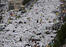 Hajj pilgrimage,Mecca's Grand Mosque,Mecca Mosque,bakrid,eid-al-adha,hajj,Mount Mercy,prayers in Arafat