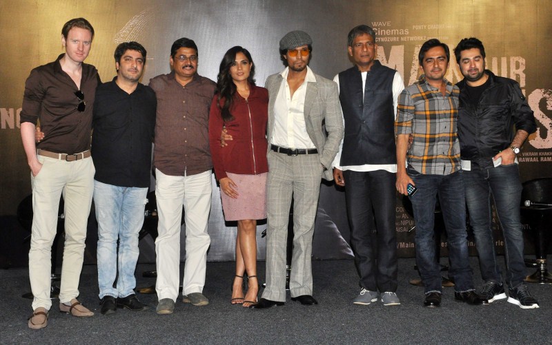Bollywood movie Main Aur Charles trailer launch held in Mumbai on 23 September. Richa Chadda, Randeep Hooda, Adil Hussain, Prawaal Raman, Amit Kapoor and others attend the event. Main Aur Charles,Main Aur Charles Trailer launch,Main Aur Charles Trailer,bollywood movie Main Aur Charles,Richa Chadda,Randeep Hooda,Adil Hussain,Prawaal Raman,Amit Kapoor,Main Aur Charles Trailer launch pics,Main Aur Charles Trailer launch images,Main A
