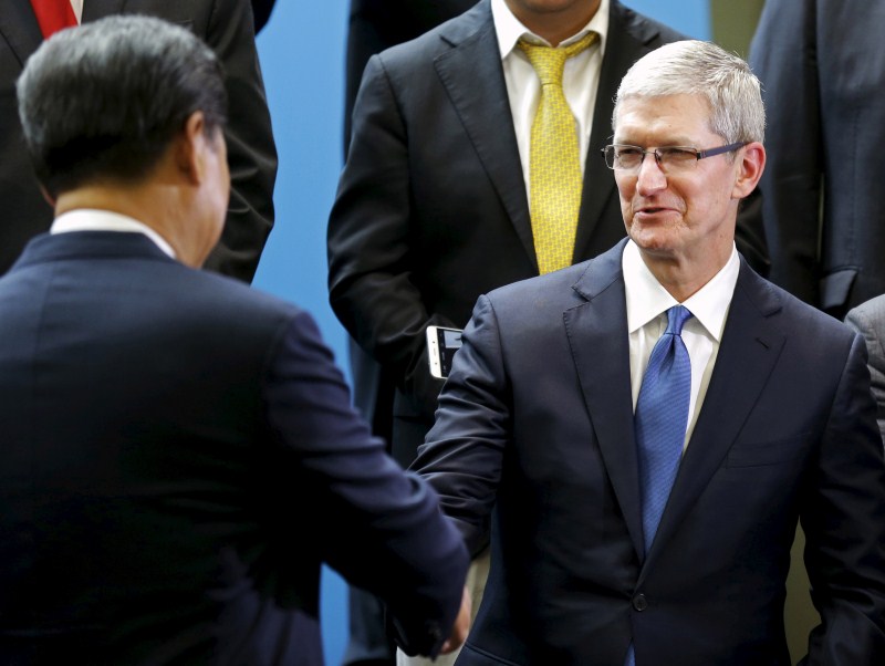 Chinese President Xi Jinping, on a week-long visit to the United States, sought to reassure business and government officials over a long list of irritants, from economic reform to cyber attacks, human rights and commercial theft. China's President Xi Jinping,President Xi Jinping,President Xi Jinping in US,Dennis Muilenburg,Facebook Chief Executive Mark Zuckerberg,Mark Zuckerberg