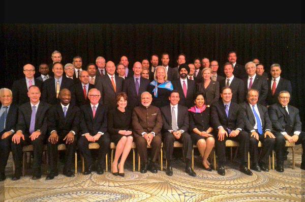 Indian Prime Minister Narendra Modi chaired a roundtable meeting with top American CEOs from the financial sector in New York on the first day. Narendra Modi,modi,Narendra Modi in New York,Modi in New York,modi with American CEOs,American CEOs,modi in USa