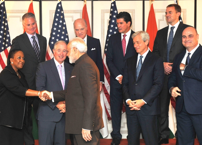 Indian Prime Minister Narendra Modi chaired a roundtable meeting with top American CEOs from the financial sector in New York on the first day. Narendra Modi,modi,Narendra Modi in New York,Modi in New York,modi with American CEOs,American CEOs,modi in USa