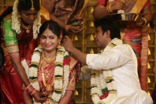 Kollywood Director Agathian daughter and Tamil Actress Vijayalakshmi and Feroz Mohammed marriage held at Chennai.