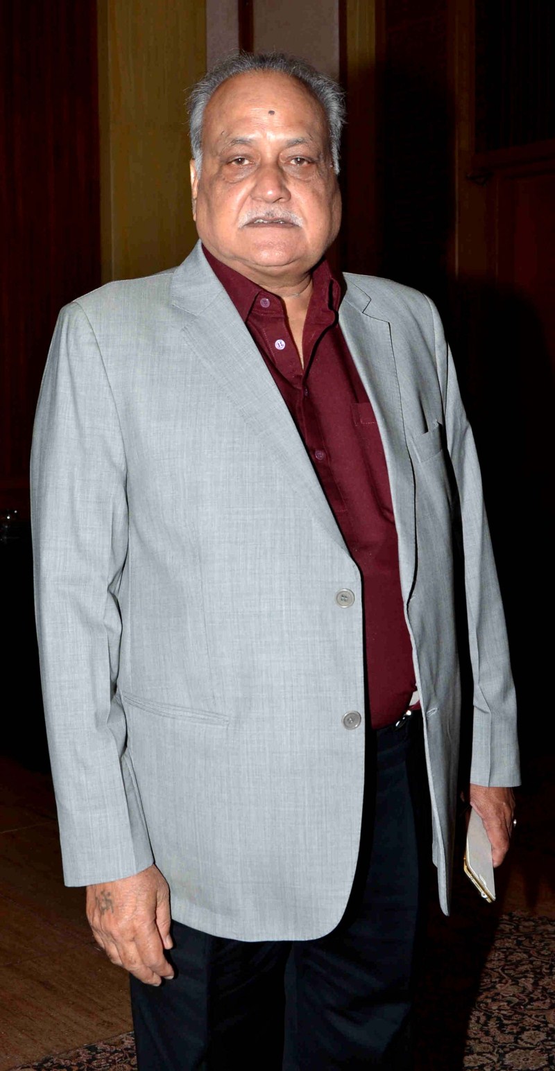 Producer TP Aggarwal and Abhay Sinha kept a meet and greet for IMPPA members and actors at The Club, Andheri. Ashok Pandit, Jiten Purohit, Jay Prakash, Nitin Mavani, Raju Mavani, Ravi Kishan, Sunil Pal, Vijay Bansal, Durga Prasad, Sushma Shiromani, Neelam Singh, Monalisa and many more from Hindi and Bhojpuri industry came to support the team. TP Aggarwal,Abhay Sinha,IMPPA election at Andheri,IMPPA election,Jiten Purohit,Jay Prakash,Nitin Mavani,Raju Mavani,Ravi Kishan,Sunil Pal,Vijay Bansal,Durga Prasad,Sushma Shiromani,Neelam Singh,Monalisa