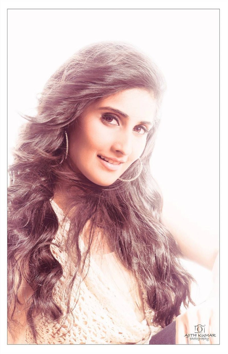 Shamili,Shamili Photoshoot by Thala Ajith,Shamili Photoshoot by Vedhalam hero Thala Ajith,Vedhalam hero Thala Ajith,Vedhalam,Thala Ajith,Ajith,Shamlee,Heroine Shamili,ajith photography