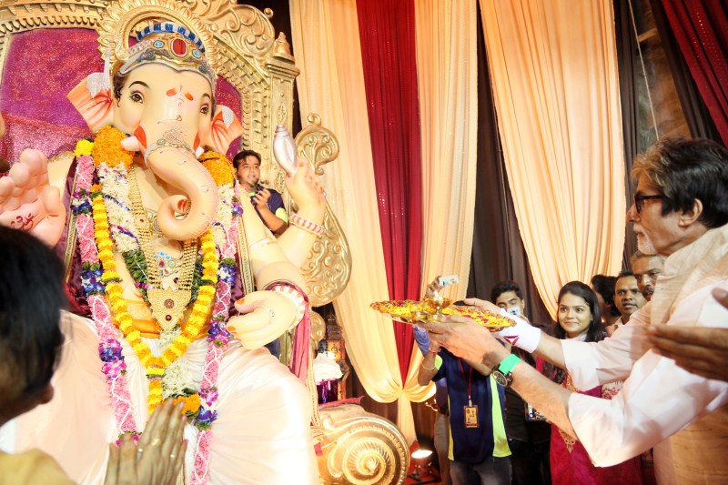 Bollywood actor Amitabh Bachchan recently visited Mankeshwar Mandal's Lord Ganpati Pandal and Rajesh Yadav's (Managing Director and Chief Financial Officer of AB Corp Limited) House at Byculla. Amitabh Bachchan,actor Amitabh Bachchan,Amitabh Bachchan visits Mankeshwar Mandal's Lord Ganpati Pandal at Byculla,Mankeshwar Mandal's Lord Ganpati Pandal at Byculla,Lord Ganpati Pandal at Byculla,Lord Ganpati Pandal