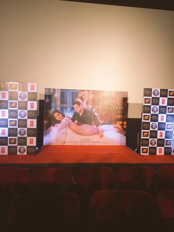 Bollywood actor Salman Khan and Sonam Kapoor at Prem Ratan Dhan Payo Trailer Launch. Prem Ratan Dhan Payo,Salman Khan,Sonam Kapoor,Prem Ratan Dhan Payo Trailer Launch,Prem Ratan Dhan Payo Trailer,Salman Khan and Sonam Kapoor,Prem Ratan Dhan Payo Trailer Launch pics,Prem Ratan Dhan Payo Trailer Launch images,Prem Ratan Dhan Payo Trailer La