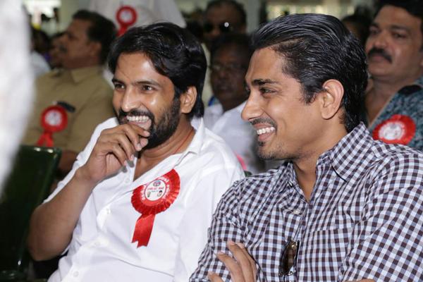 South indian actor Vishal, Sathyaraj, Vadivelu, Santhanam and others attend Pandavar Ani press meet. Nadigar Sangam Election,Pandavar Ani press meet,Vishal,Sathyaraj,Vadivelu,Santhanam,Pandavar Ani,Vaibhav,Siddharth,vishnu,Rajesh,Vadivukarasi,Nivetha Thomas