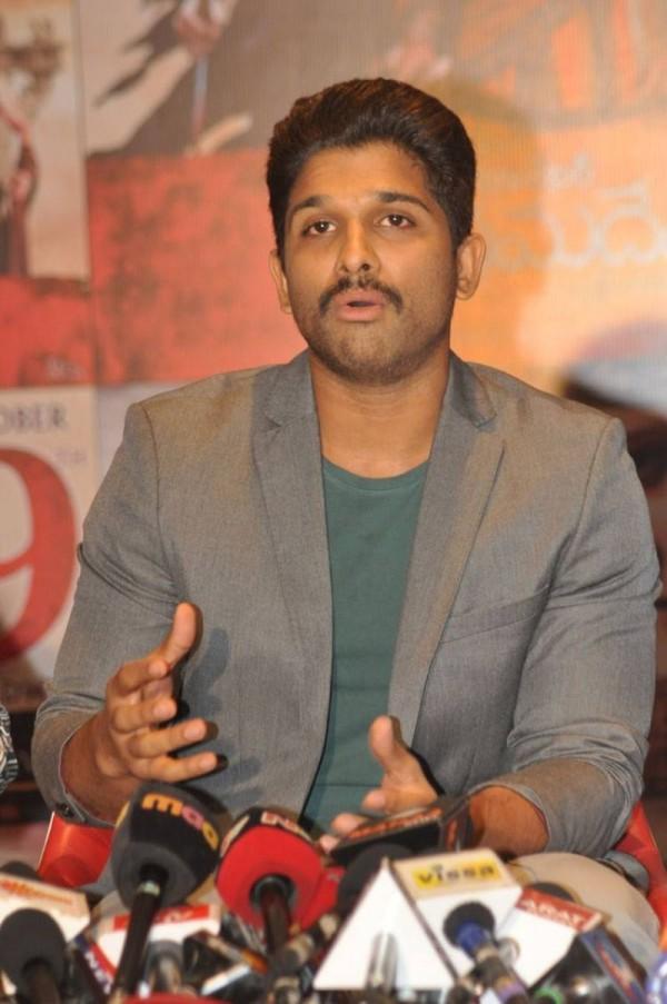 Anushka Shetty, Allu Arjun, Rana Daggubati at Rudhramadevi Press Meet