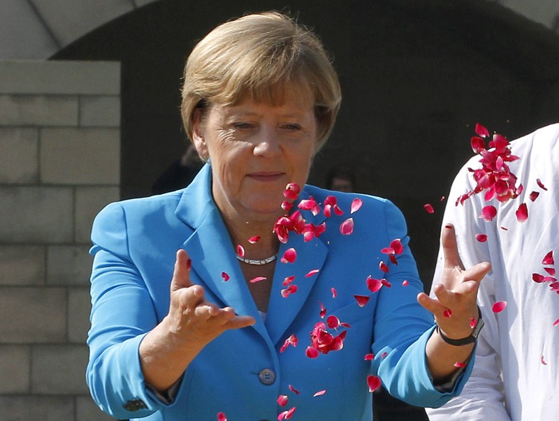 PM Narendra Modi recently met German Chancellor Angela Merkel, who arrived at New Delhi on Sunday night for a three day visit. Angela Merkel,Narendra Modi,Angela Merkel meets PM Narendra Modi,German Chancellor Angela Merkel,Modi,Angela Merkel meets modi,Mahatma Gandhi memorial,Angela Merkel at Mahatma Gandhi memorial