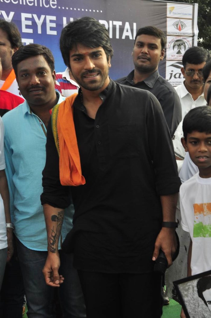 South Indian actor Ram Charan attends the Deonar World Sight Day Walk 2015 on Necklace road in Hyderabad on 4 October. Ram Charan,actor Ram Charan,World Sight Day Walk 2015,World Sight Day 2015,World Sight Day,Ram Charan at Deonar World Sight Day Walk 2015,Ram Charan walks at Deonar World Sight Day 2015,Mission to Give Vision