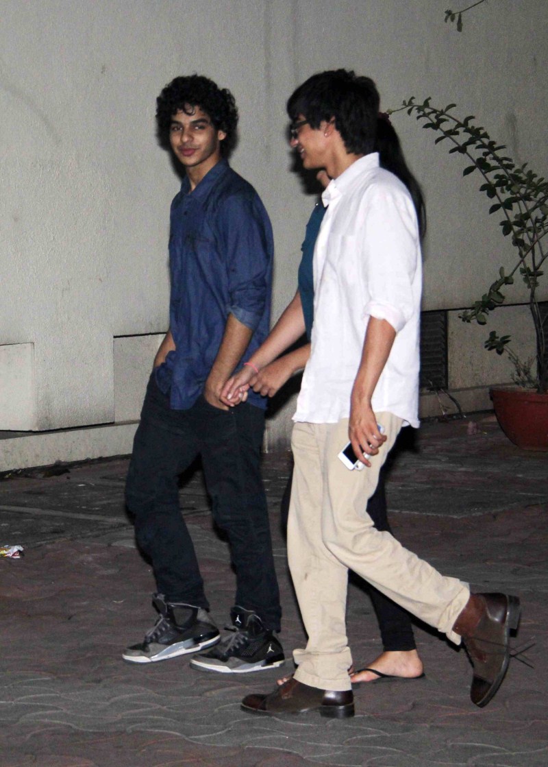 Jazbaa team held a special screening of their upcoming movie. Shahid Kapoor's brother Ishaan, Bhagyashree's son Abhimanyu and others graced the special screening. Jazbaa,Jazbaa Special screening,Aishwarya Rai,Shahid Kapoor's brother Ishaan,Ishaan,Bhagyashree,Irrfan