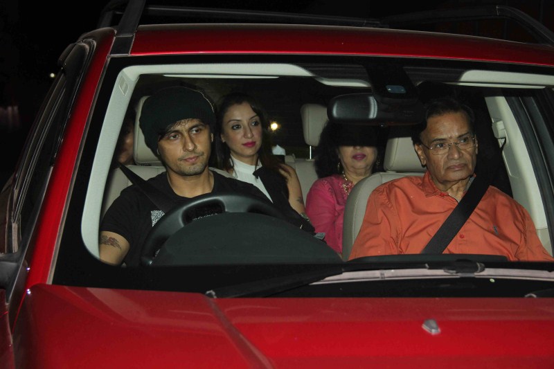 Jazbaa team held a special screening of their upcoming movie. Shahid Kapoor's brother Ishaan, Bhagyashree's son Abhimanyu and others graced the special screening. Jazbaa,Jazbaa Special screening,Aishwarya Rai,Shahid Kapoor's brother Ishaan,Ishaan,Bhagyashree,Irrfan