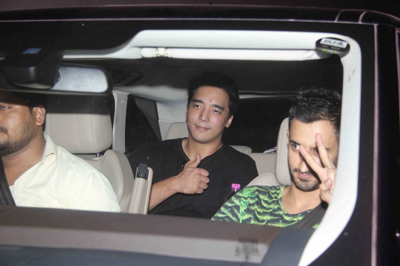 Jazbaa team held a special screening of their upcoming movie. Shahid Kapoor's brother Ishaan, Bhagyashree's son Abhimanyu and others graced the special screening. Jazbaa,Jazbaa Special screening,Aishwarya Rai,Shahid Kapoor's brother Ishaan,Ishaan,Bhagyashree,Irrfan