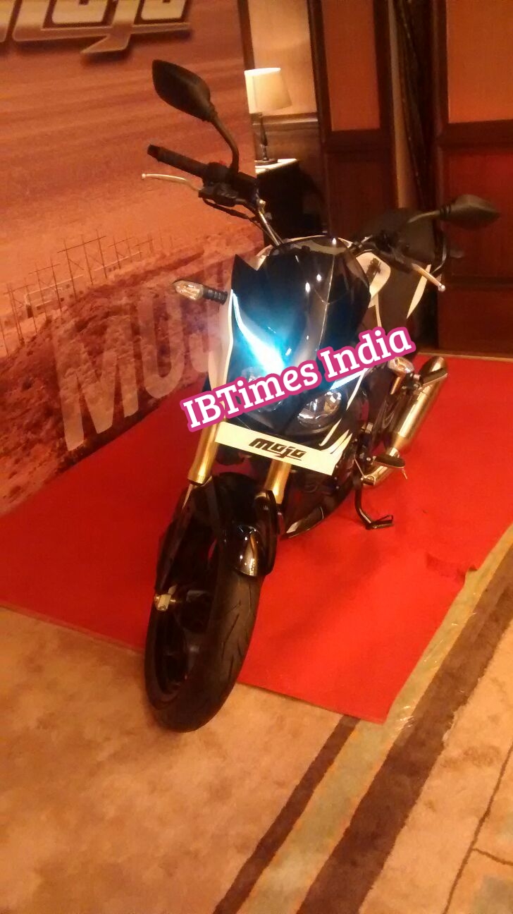Mahindra Mojo will come with LED daytime-running lights, new fuel tank, Pirelli Sport Demon tyres mounted on Y-spoke black alloy wheels and LED tail light. Mahindra Mojo,Mahindra Mojo photos,Mahindra Mojo features,mahindra mojo specifications,Mahindra Mojo booking,mahindra mojo bikes,mahindra mojo 300 price,Mahindra Mojo colours,Mahindra Mojo top speed