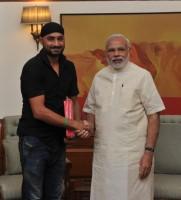 Harbhajan Singh,Harbhajan Singh marriage,Harbhajan Singh wedding,harbhajan singh geeta basra,geeta basra,Harbhajan Singh invites PM Narendra Modi,PM Narendra Modi,Narendra Modi,Modi