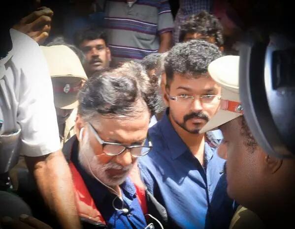 The legendary Actress Aachi Manorama passed away. The entire South cinema artists pay their last respect to her. Most of the actors and actress have already come and done last respect to her including Rajinikanth, Vijay, Vishal, Karthi, Sivakumar, Karunanidhi, Jayalalithaa, Prasanna, Sneha and others. Rajinikanth,Karthi,Vishal,'Aachi' Manorama,Manorama,actress manorama passed away,Manorama dead,celebs pays last respect to 'Aachi' Manorama,celebs pays last respect to Manorama,Jayalalithaa