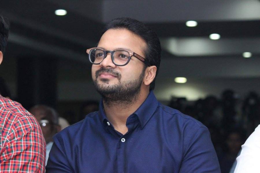 Popular Malayalam actors Dileep and Nivin Pauly launched the audio of 'Amar Akbar Anthony' on Sunday. Amar akbar anthony,Amar akbar anthony audio launch,Amar akbar anthony audio,nivin pauly,dileep,prithviraj sukumaran,indrajith sukumaran,jayasurya