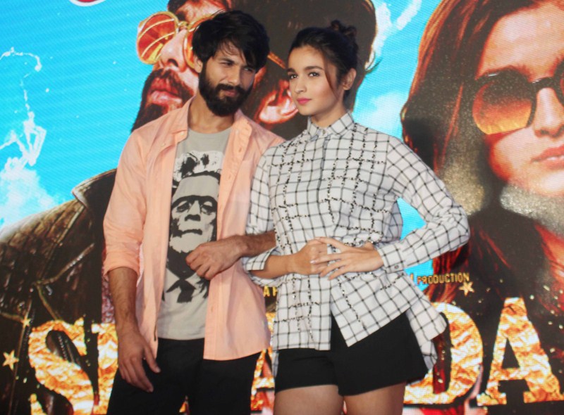 The new song of Alia Bhatt and Shahid Kapoor starer movie Raita Phail Gaya,Shahid Kapoor,Alia Bhatt,Shahid Kapoor and Alia Bhatt,Shaandaar new song Raita Phail Gaya,Shaandaar,Raita Phail Gaya song launch