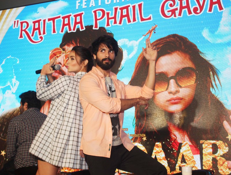 The new song of Alia Bhatt and Shahid Kapoor starer movie Raita Phail Gaya,Shahid Kapoor,Alia Bhatt,Shahid Kapoor and Alia Bhatt,Shaandaar new song Raita Phail Gaya,Shaandaar,Raita Phail Gaya song launch
