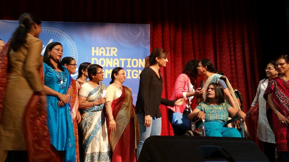 Malayalam actresses Manju Warrier and Rima Kallingal attended a Hair Donation Campaign in Kochi on Wednesday, 14 October. Manju warrier,rima kallingal,Hair Donation Campaign,Canserve Charitable Society,St teresas college