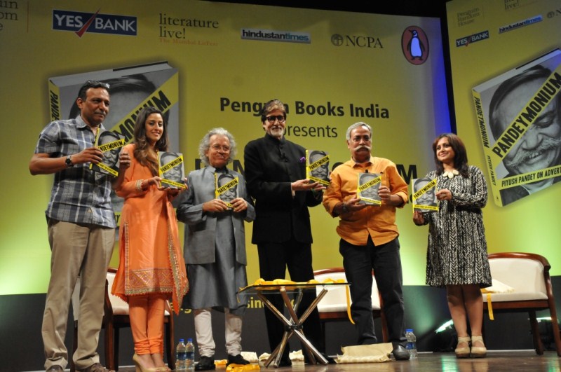 Sachin Tendulkar, Amitabh Bachchan launch Piyush Pandey's book 'Pandeymonium' on 14 October. Sachin Tendulkar,Amitabh Bachchan,Pandeymonium,Pandeymonium book launch,Piyush Pandey,Sachin Tendulkar,Amitabh Bachchan,Sachin Tendulkar and Amitabh Bachchan