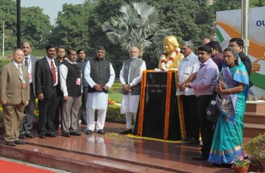 APJ Abdul Kalam's birth anniversary, PM Narendra Modi Statue of Dr.Kalam at DRDO in New Delhi.