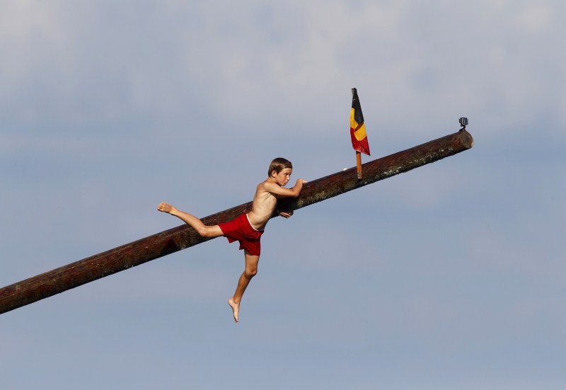 A look at traditional games from around the world.. Traditional games around the world,Traditional games,games around the world,games,10 Fun Games from Around the World,Fun Games from Around the World,Fun Games,Fun Games Around the World