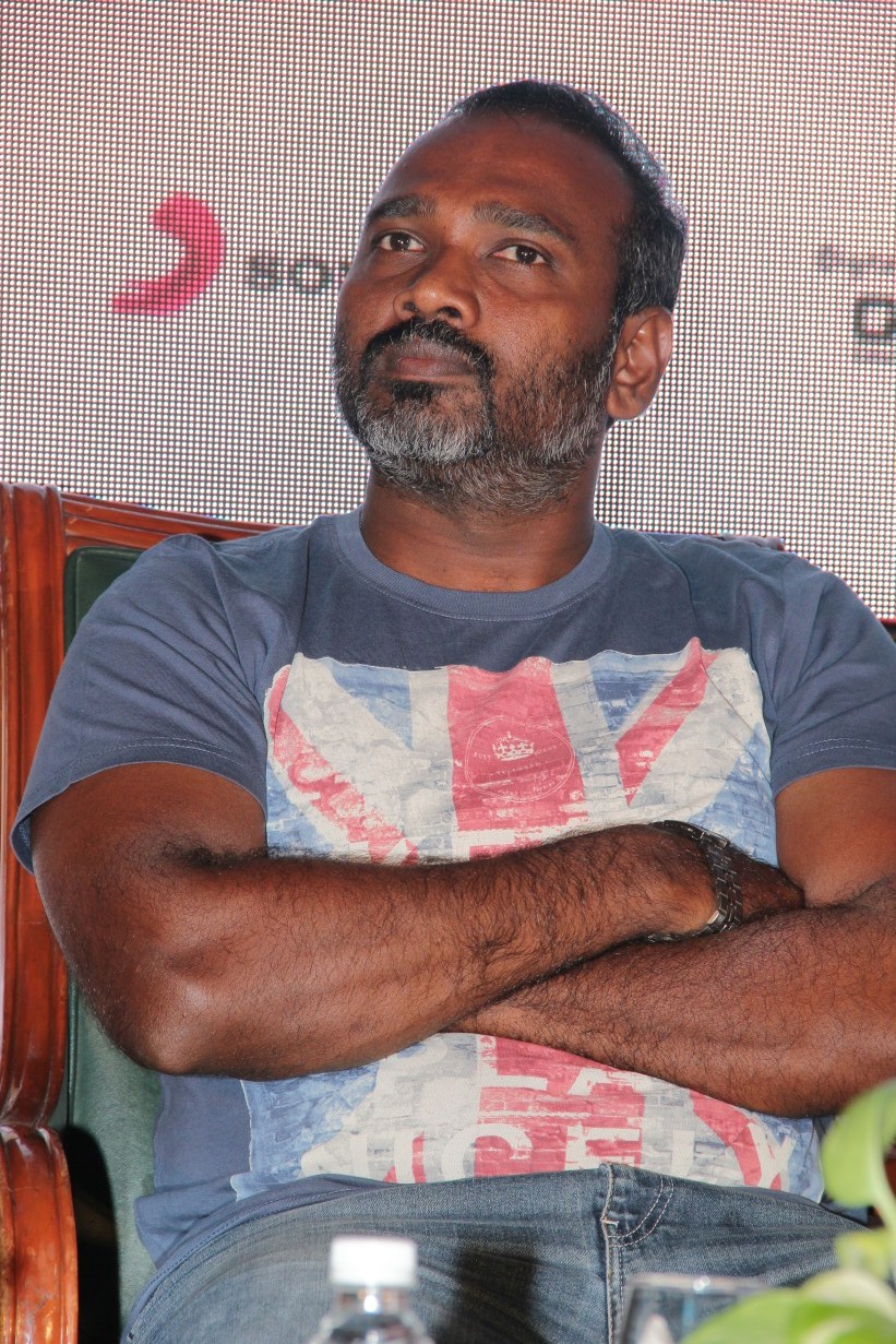 Tamil Movie 10 Endrathukulla Press Meet held at Chennai. Actor Vikram, Director Vijay Milton, Productions Producer AR Murugadoss, Fox Star Studios CEO Vijay Singh graced the event. 10 Enradhukulla,10 Enradhukulla Movie Press Meet,10 Enradhukulla Press Meet,Vikram,AR Murugadoss,Vijay Milton,Vijay Singh,10 Enradhukulla Press Meet pics,10 Enradhukulla Press Meet images,10 Enradhukulla Press Meet photos,10 Enradhukulla Press Meet pictur