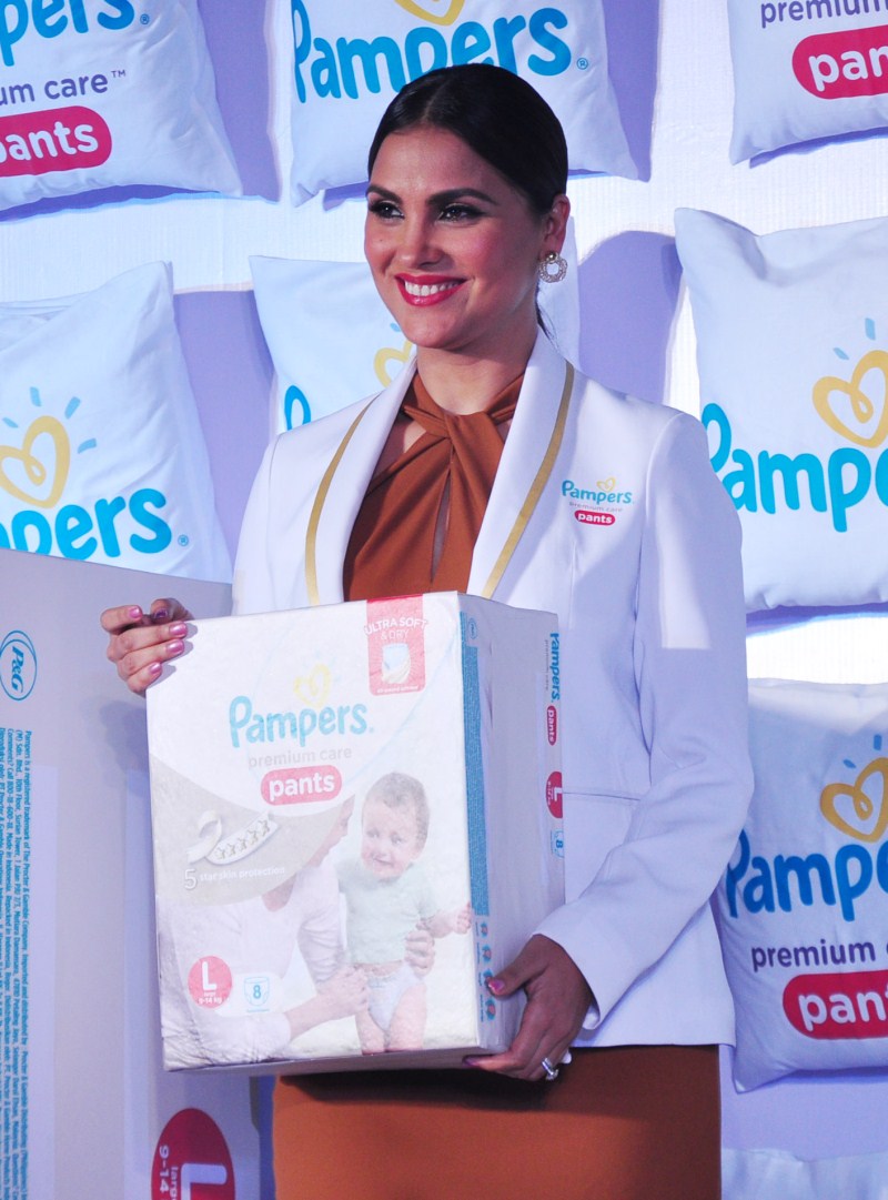 P&G celebrated the launch of Lara Dutta,Mandira Bedi,Pampers Premium Care Pants,Pampers Premium,P&G